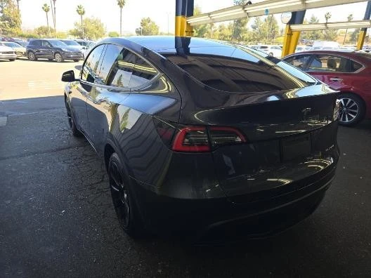 2021 Tesla Model Y - Image 4 of 7