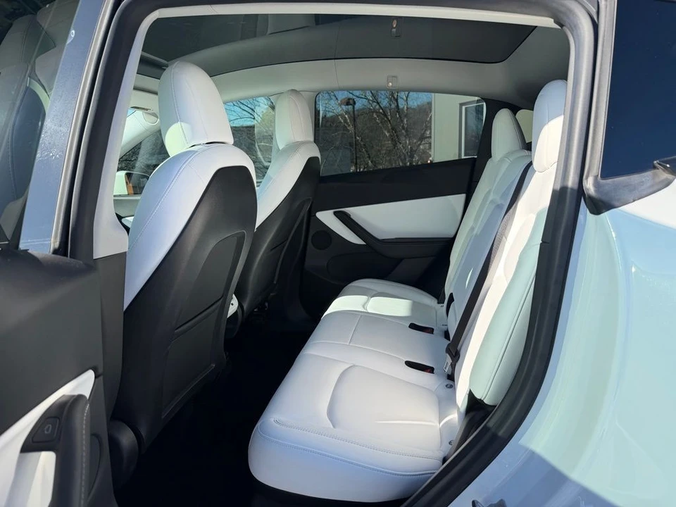 2021 Tesla Model Y - Image 11 of 18