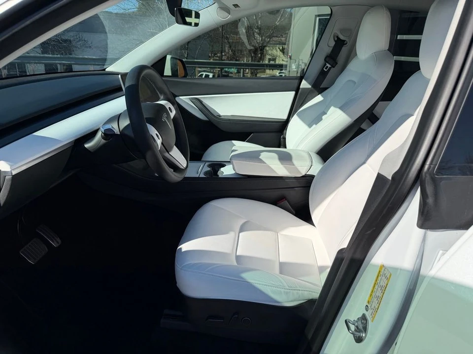 2021 Tesla Model Y - Image 8 of 18
