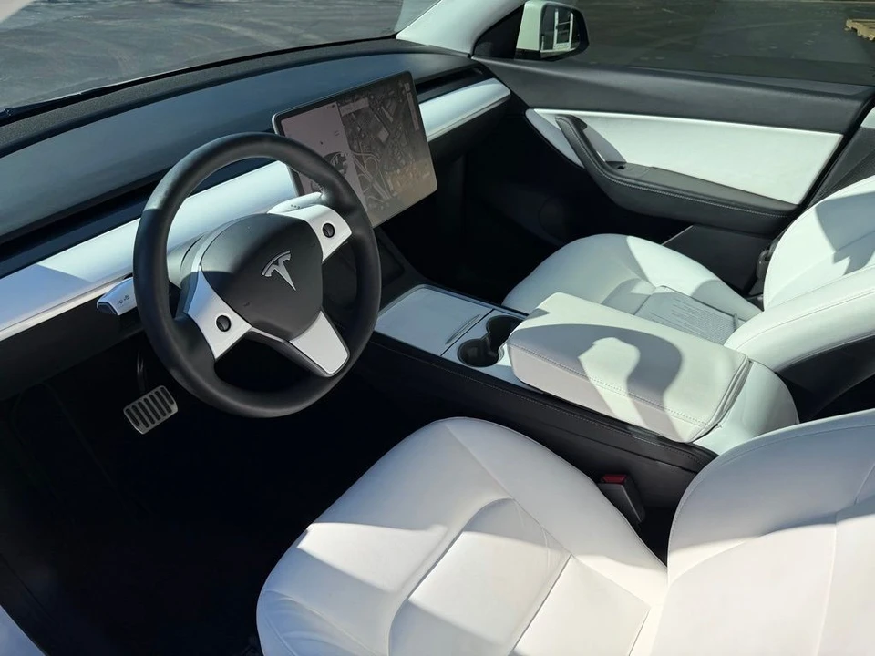 2021 Tesla Model Y - Image 9 of 18