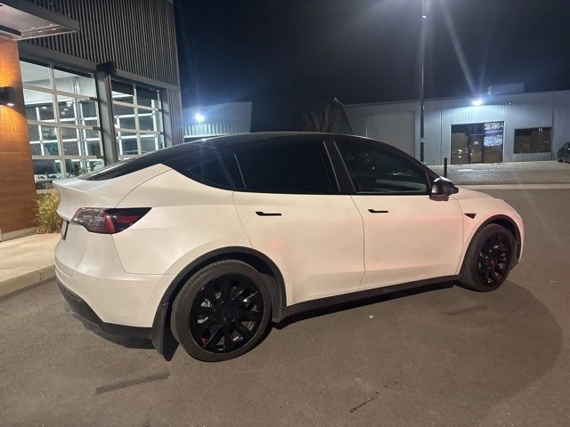 2021 Tesla Model Y - Image 6 of 8
