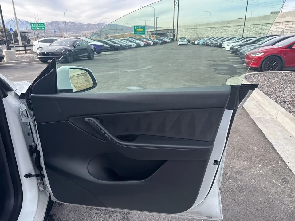 2021 Tesla Model Y - Image 21 of 21