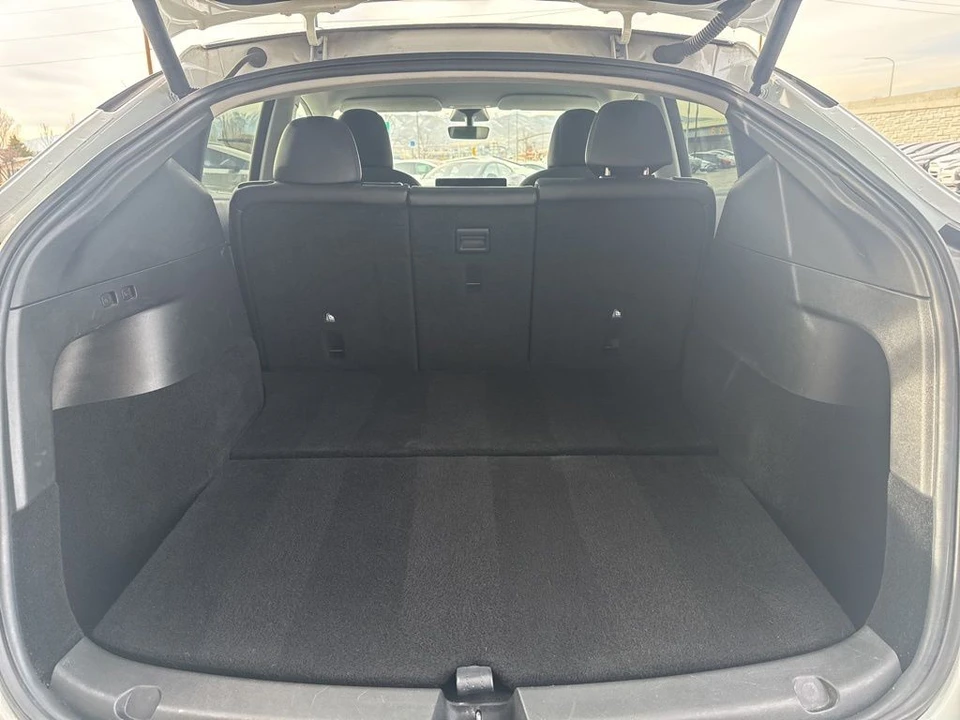 2021 Tesla Model Y - Image 16 of 21