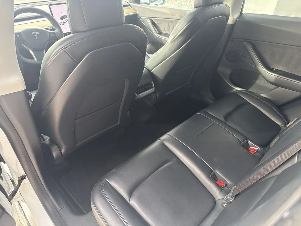2021 Tesla Model Y - Image 14 of 21