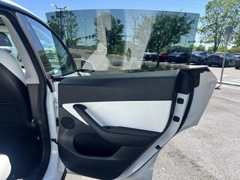 2021 Tesla Model Y - Image 13 of 16
