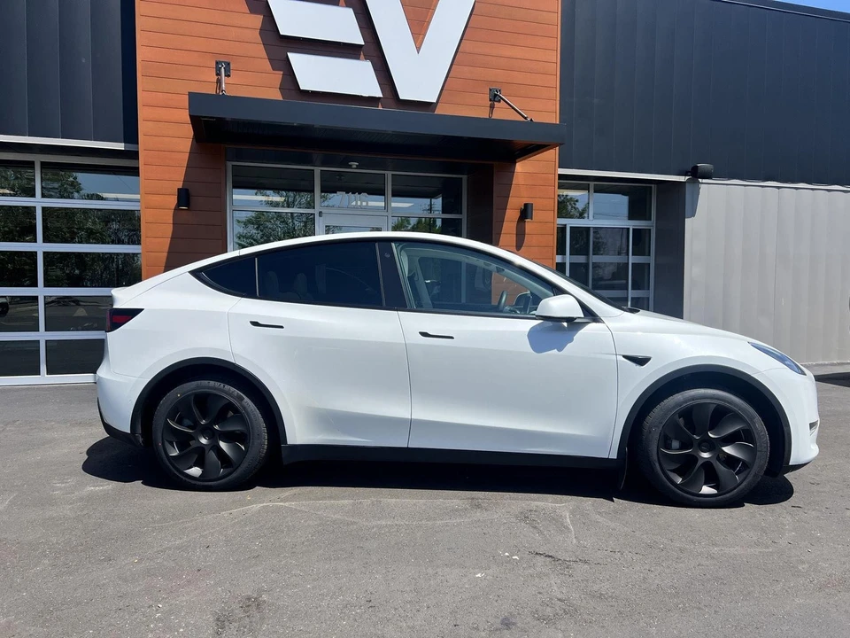 2021 Tesla Model Y - Image 4 of 16