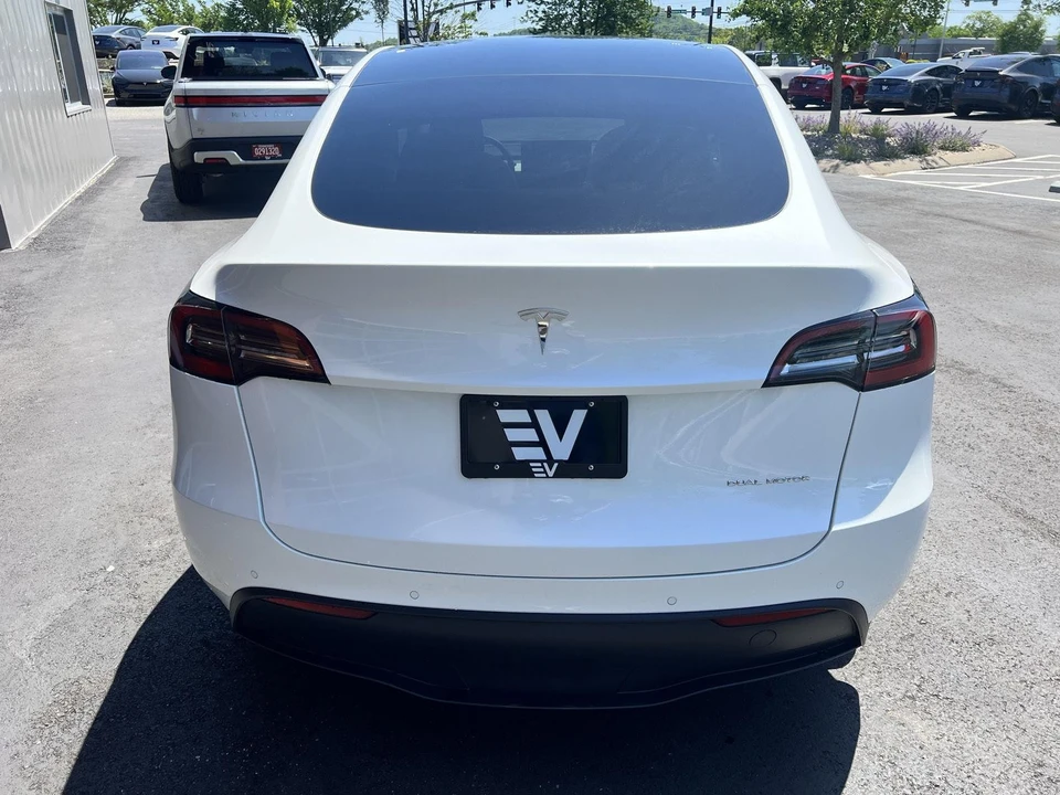 2021 Tesla Model Y - Image 5 of 16