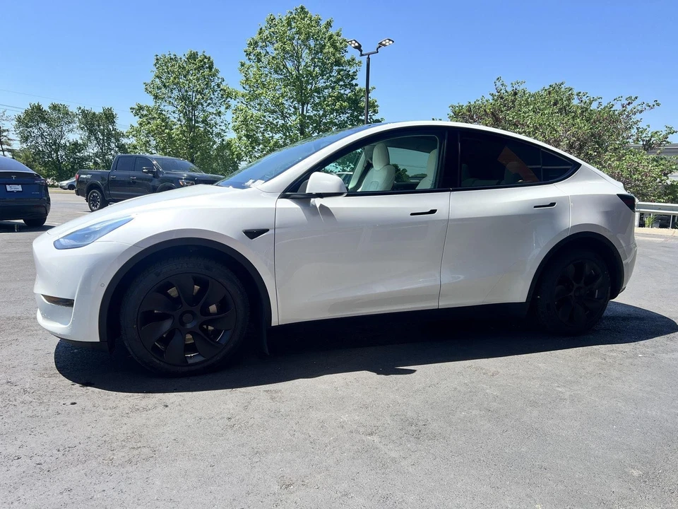 2021 Tesla Model Y - Image 3 of 16