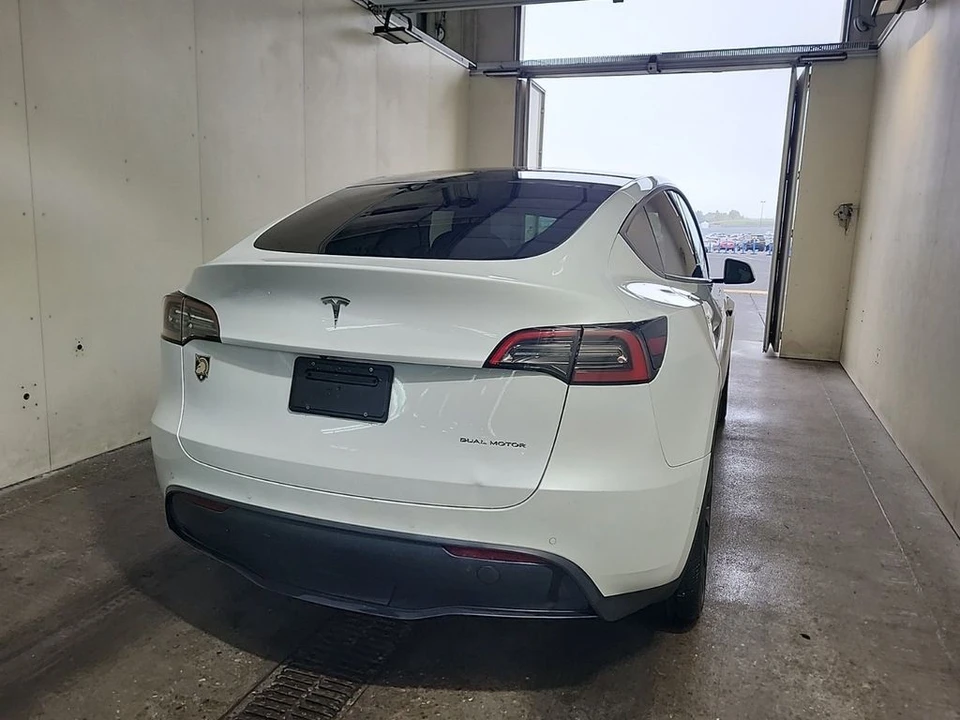 2021 Tesla Model Y - Image 4 of 5