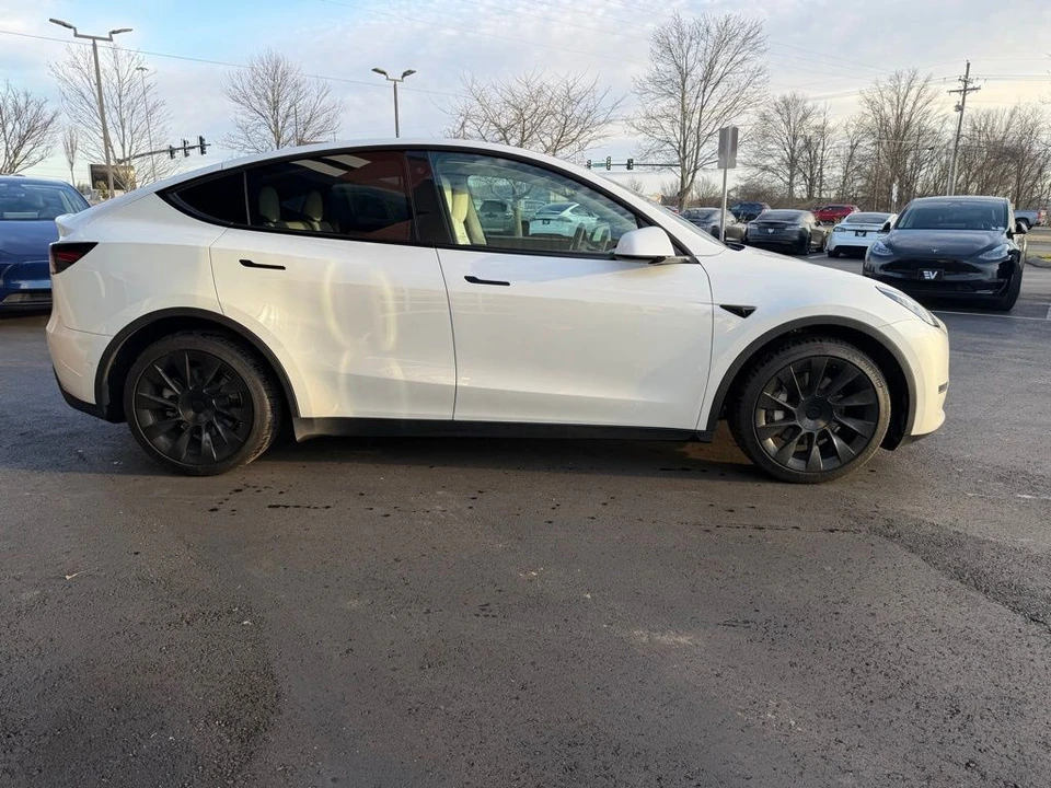 2021 Tesla Model Y - Image 3 of 15