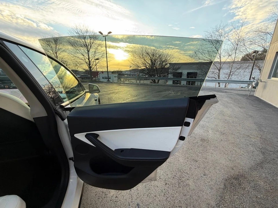 2021 Tesla Model Y - Image 12 of 15