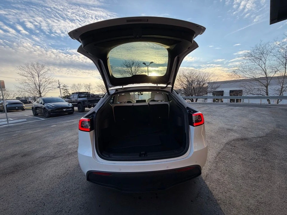 2021 Tesla Model Y - Image 5 of 15