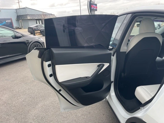2021 Tesla Model Y - Image 12 of 21