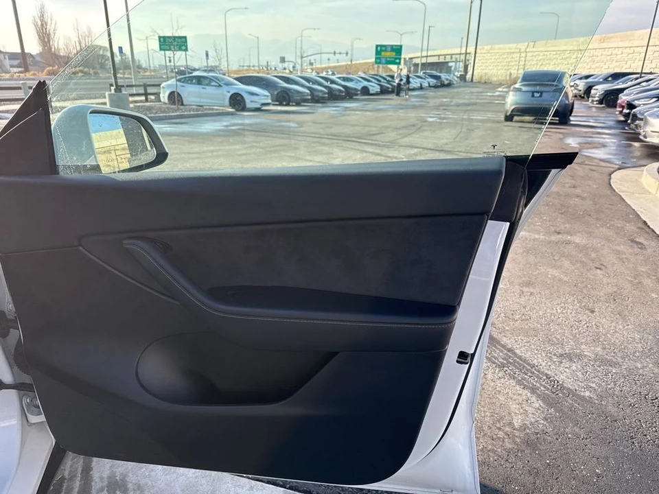 2021 Tesla Model Y - Image 21 of 21