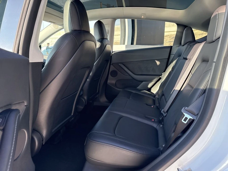 2021 Tesla Model Y - Image 15 of 21