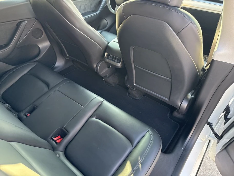 2021 Tesla Model Y - Image 18 of 21