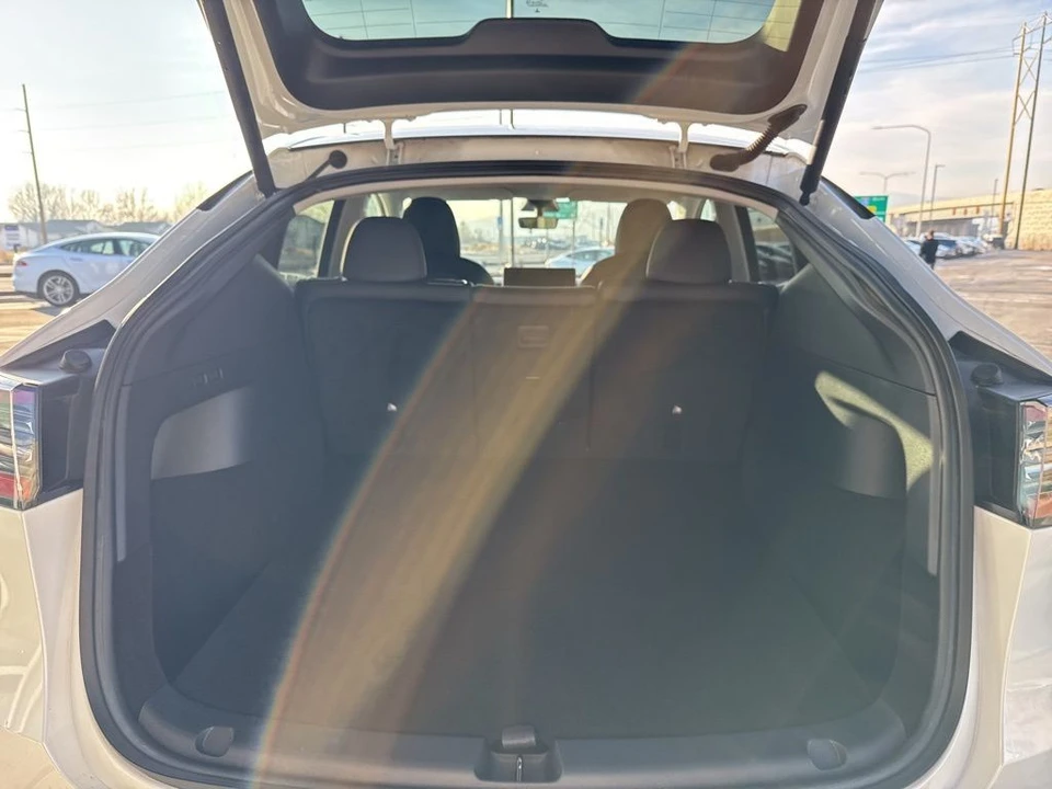 2021 Tesla Model Y - Image 16 of 21