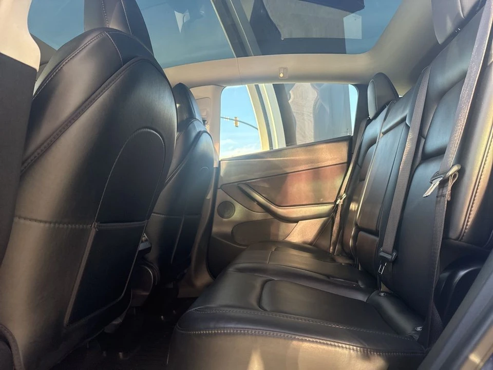 2021 Tesla Model Y - Image 16 of 21