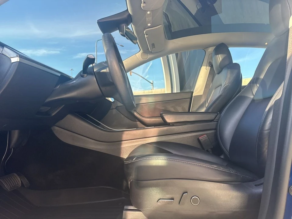 2021 Tesla Model Y - Image 13 of 21