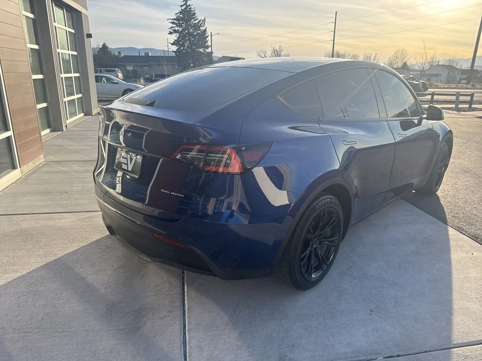 2021 Tesla Model Y - Image 8 of 21