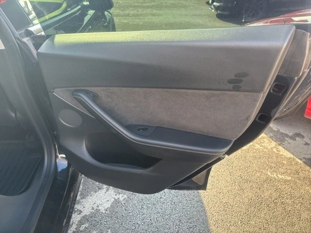 2021 Tesla Model Y - Image 20 of 21