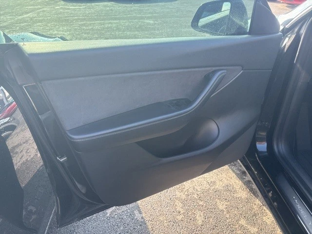 2021 Tesla Model Y - Image 12 of 21