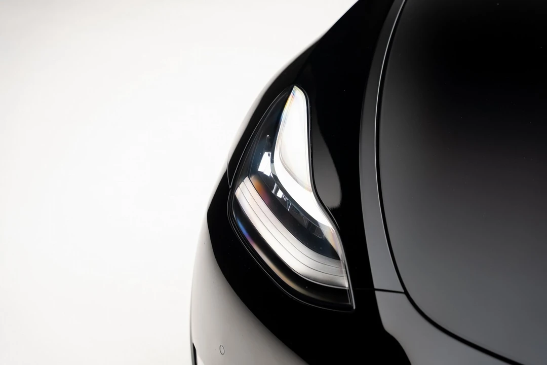 2021 Tesla Model Y - Image 10 of 21