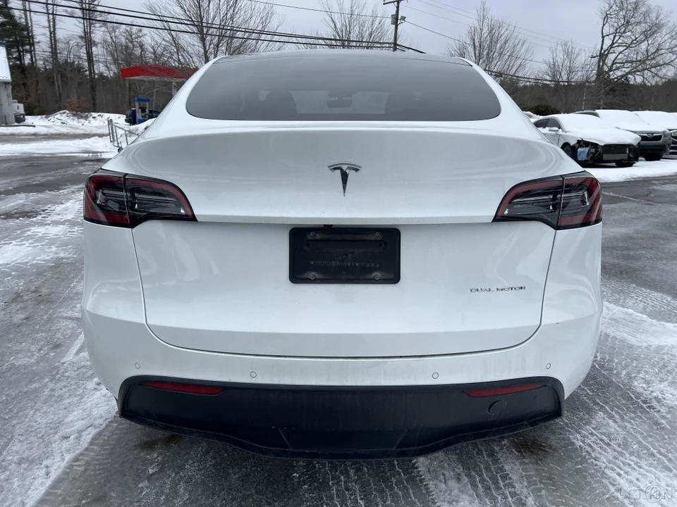 2021 Tesla Model Y - Image 4 of 12