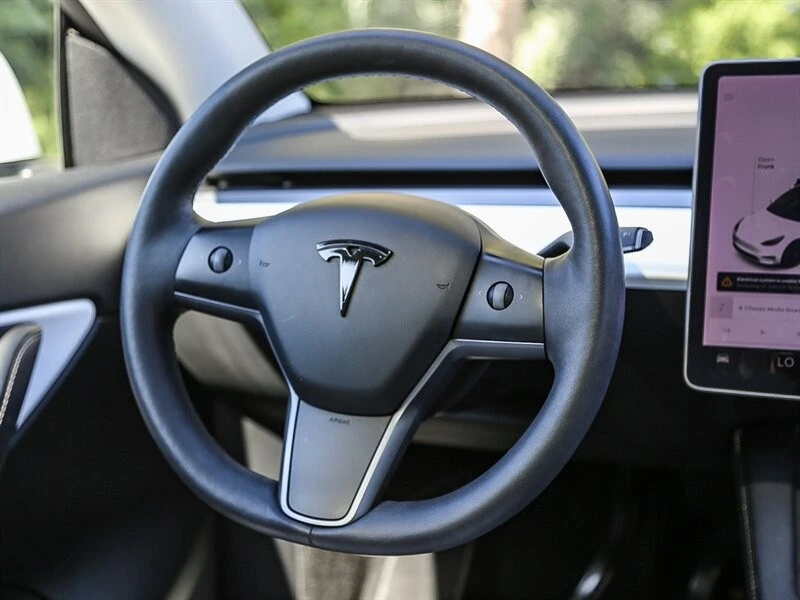 2021 Tesla Model Y - Image 18 of 21