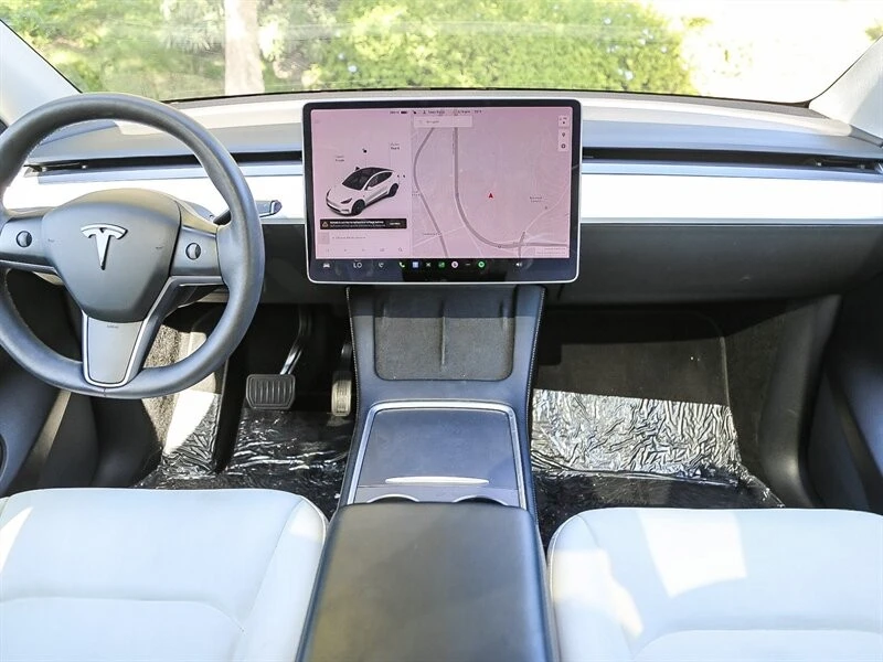 2021 Tesla Model Y - Image 16 of 21
