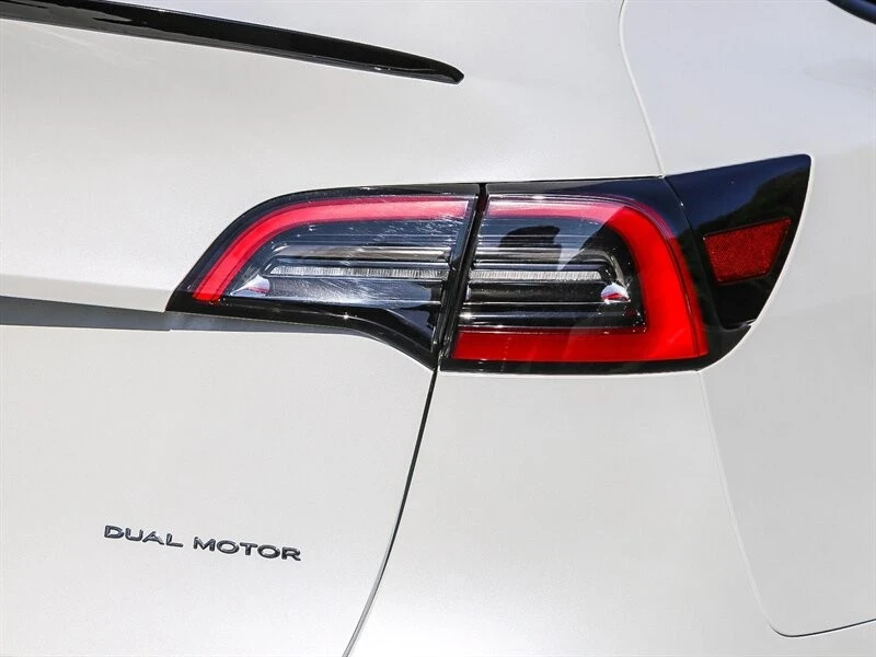 2021 Tesla Model Y - Image 14 of 21