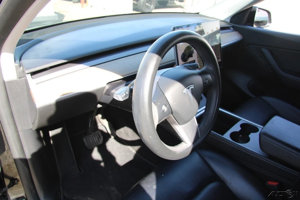 2021 Tesla Model Y - Image 18 of 21