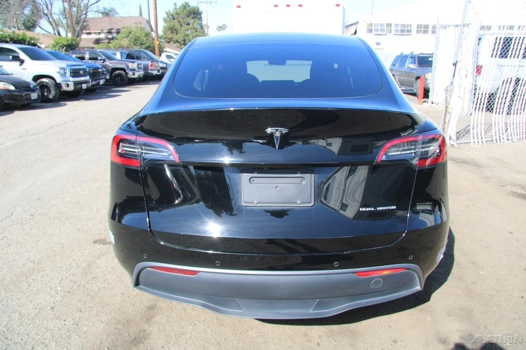 2021 Tesla Model Y - Image 7 of 21