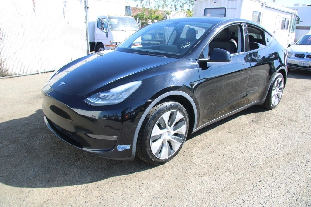 2021 Tesla Model Y - Image 3 of 21
