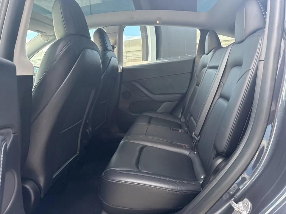 2021 Tesla Model Y - Image 16 of 21
