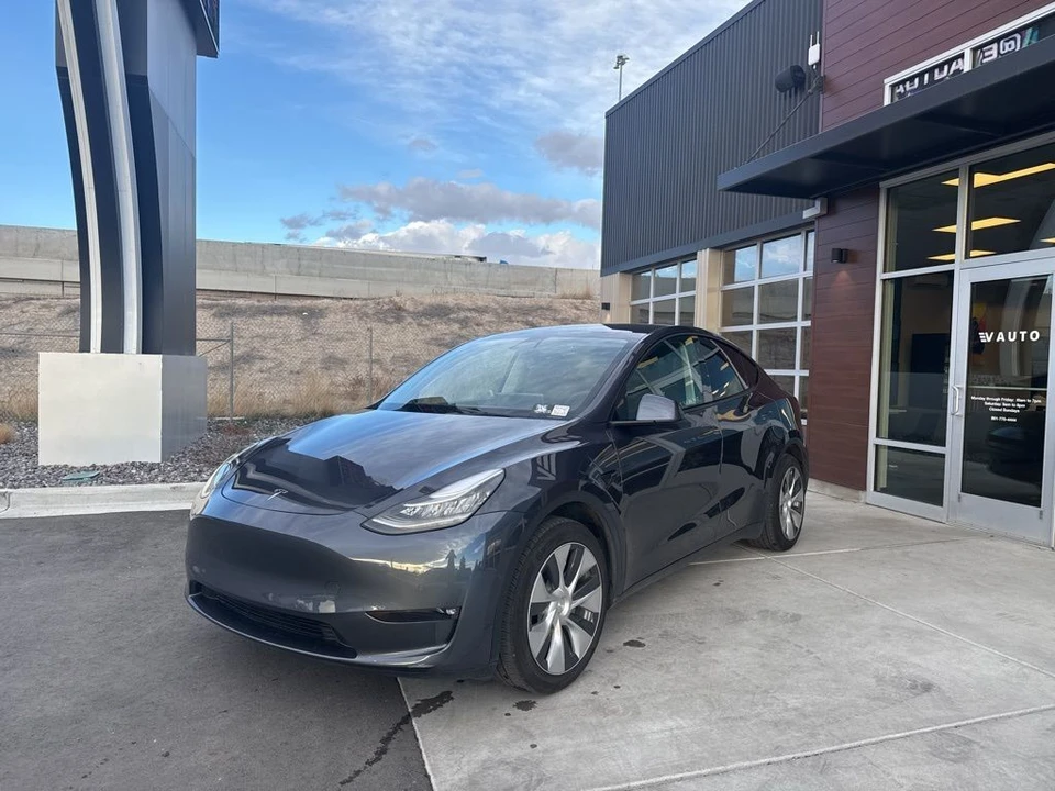2021 Tesla Model Y - Image 4 of 21