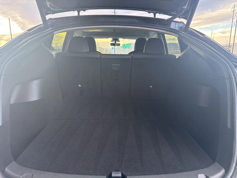 2021 Tesla Model Y - Image 17 of 21