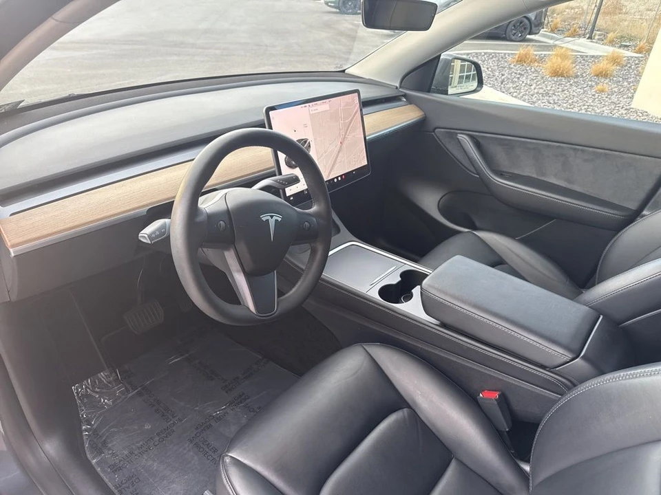 2021 Tesla Model Y - Image 12 of 21