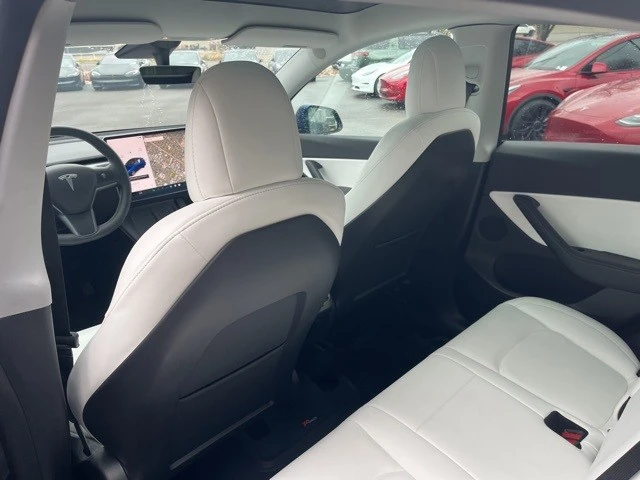 2021 Tesla Model Y - Image 13 of 21