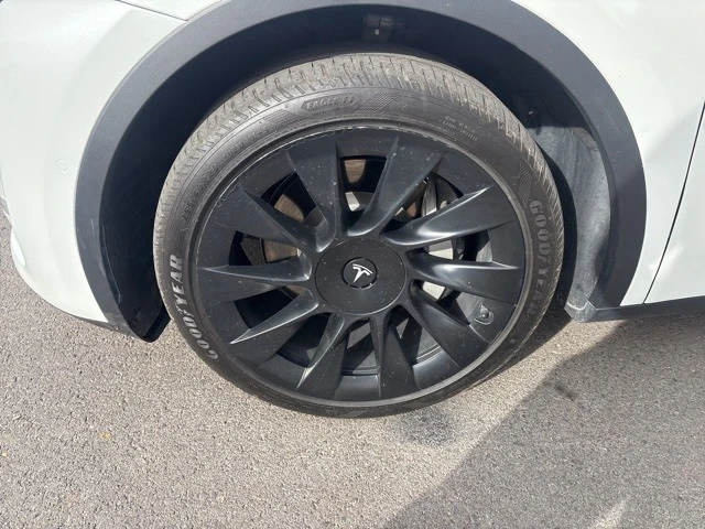 2021 Tesla Model Y - Image 10 of 11