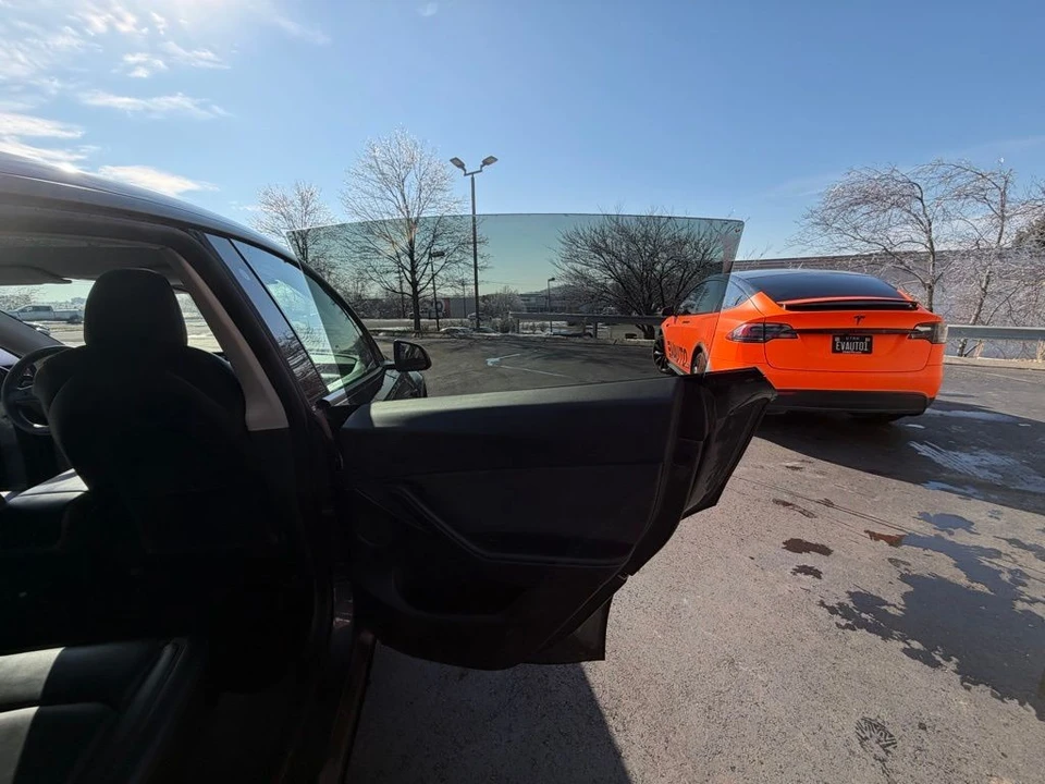 2021 Tesla Model Y - Image 10 of 14