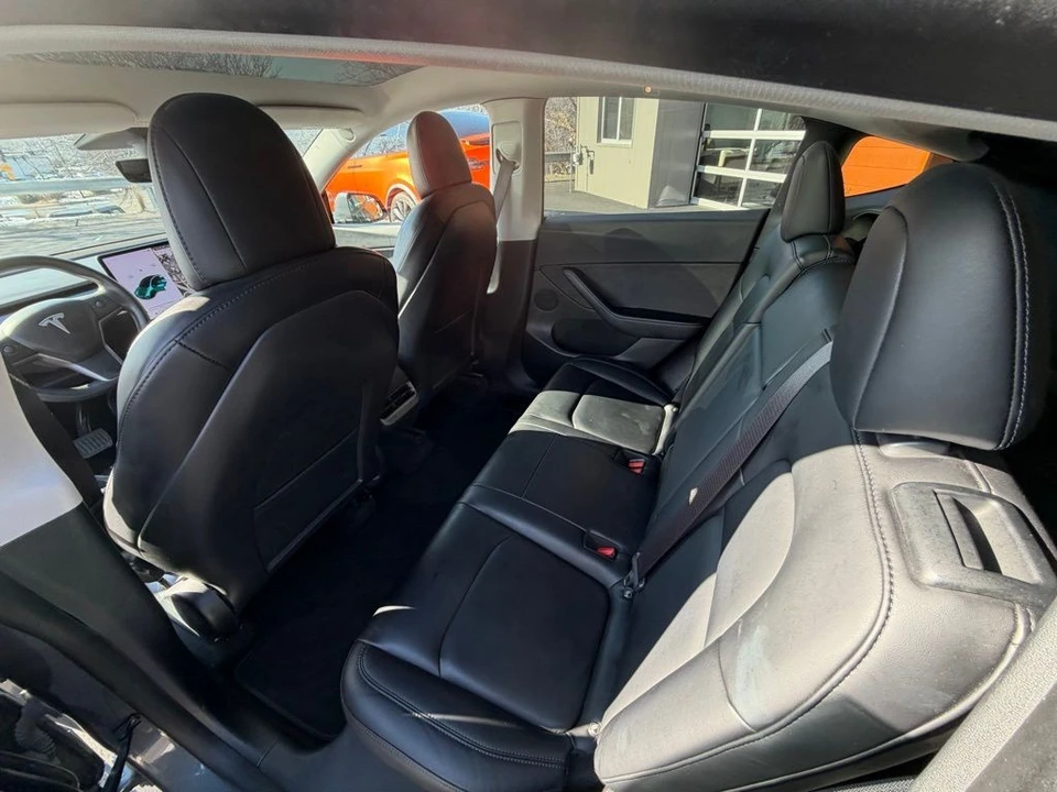 2021 Tesla Model Y - Image 9 of 14