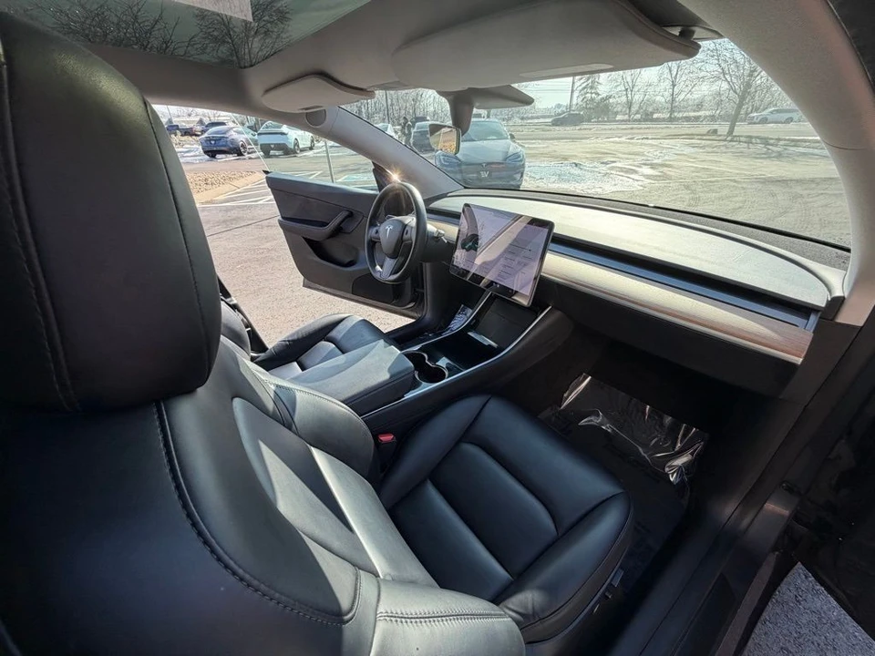 2021 Tesla Model Y - Image 13 of 14