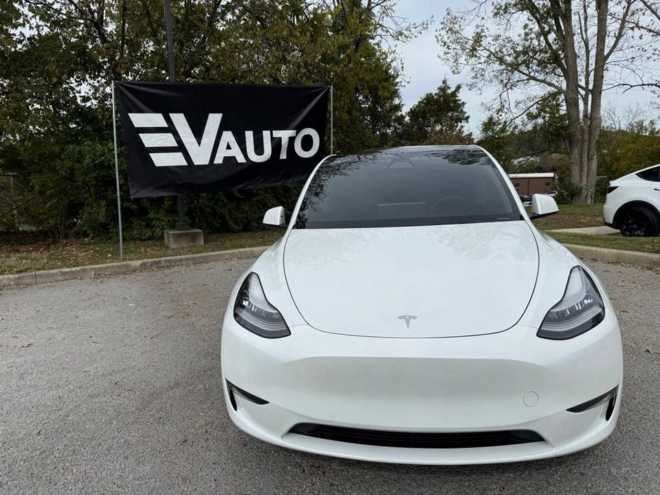 2021 Tesla Model Y - Image 2 of 10