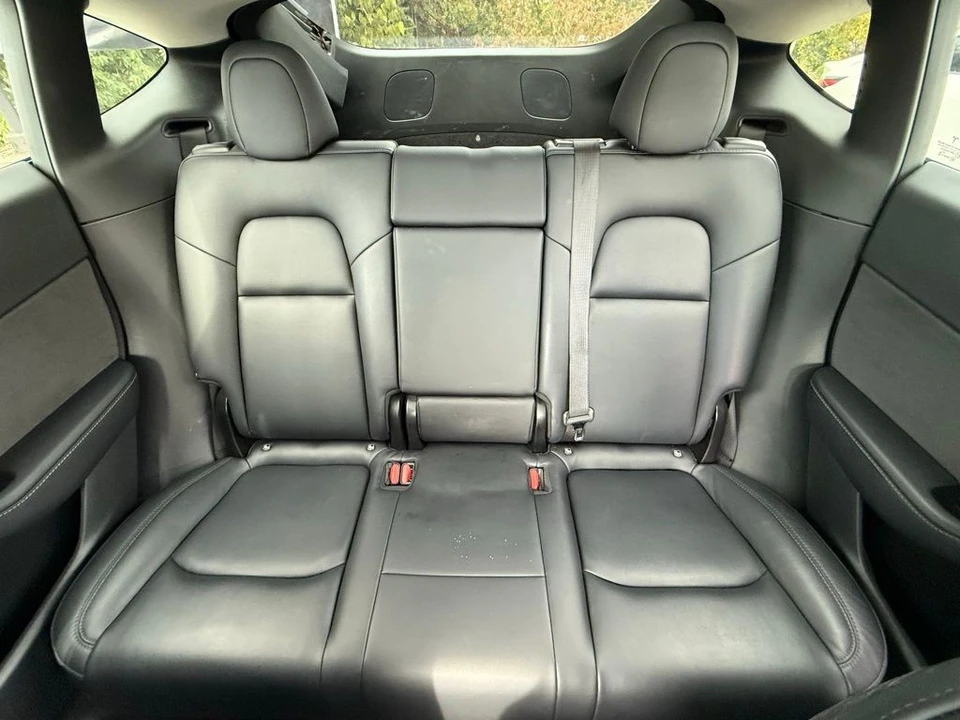 2021 Tesla Model Y - Image 8 of 10
