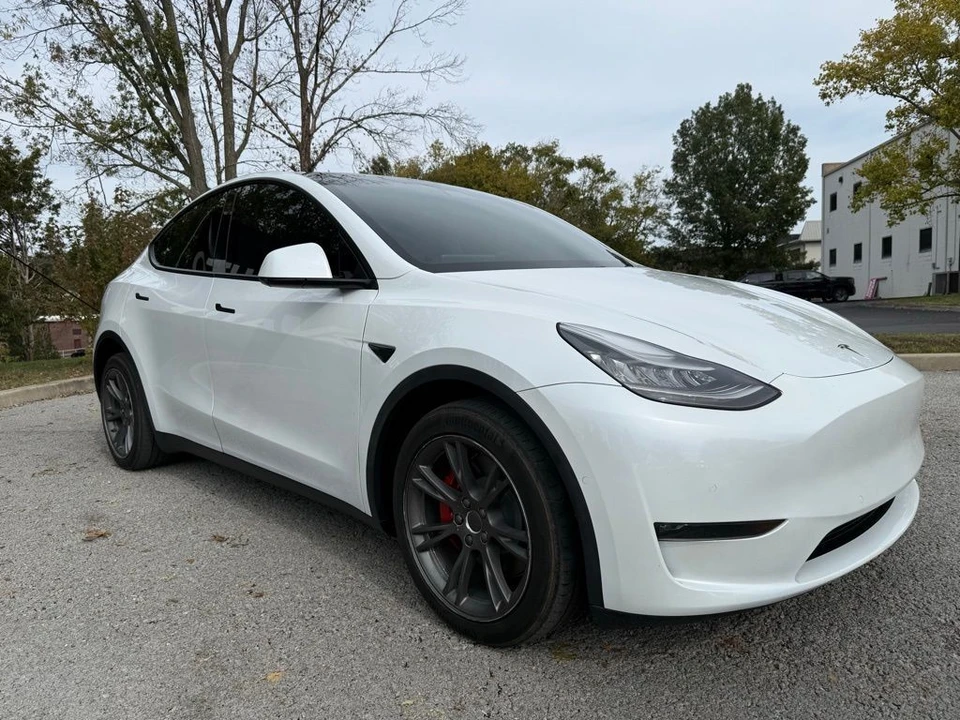 2021 Tesla Model Y - Image 3 of 10