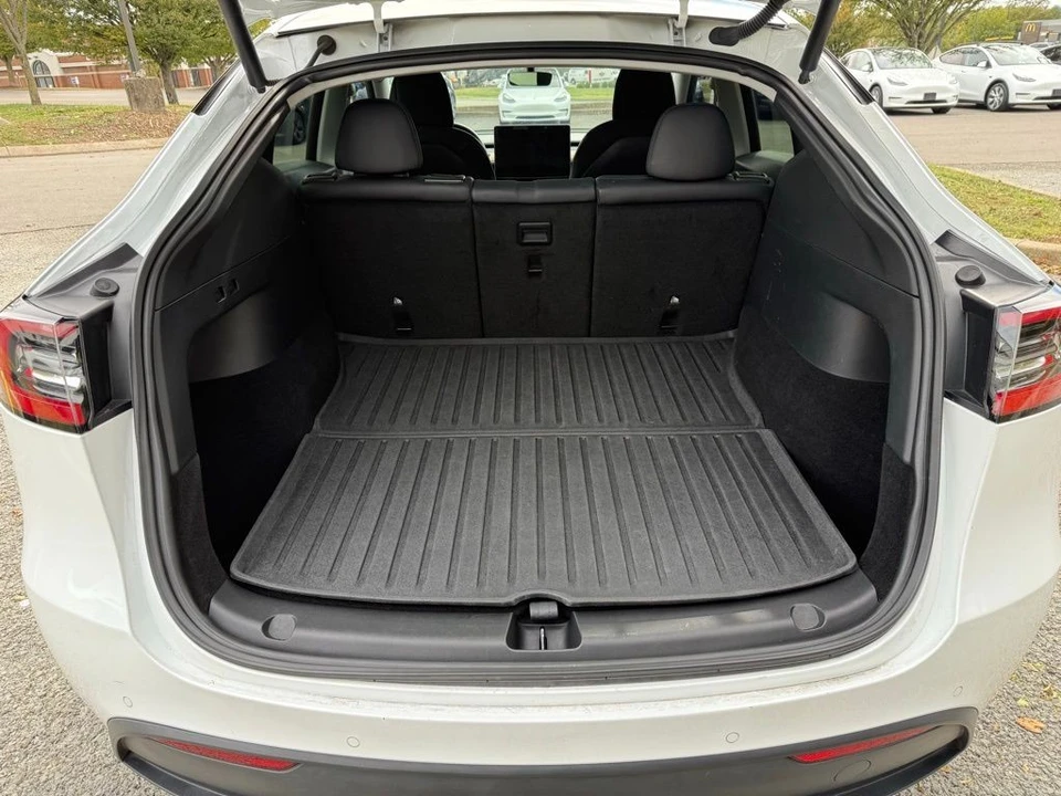 2021 Tesla Model Y - Image 9 of 10