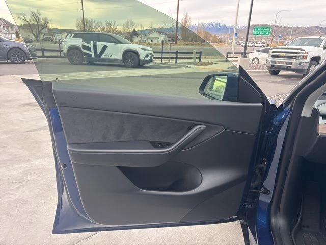 2021 Tesla Model Y - Image 11 of 21