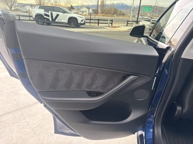 2021 Tesla Model Y - Image 15 of 21