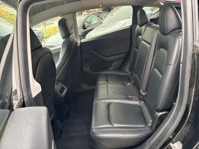 2021 Tesla Model Y - Image 17 of 21